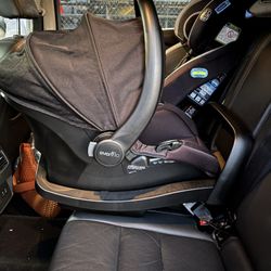 Evenflo pivot Black Stroller 