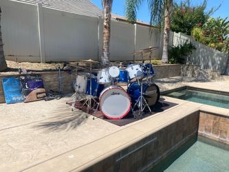 MUST GO - Full Drum Kit 2 Bass + 3 Hi-Hats + 9 Cymbals - Ludwig Accent - $950 OBO