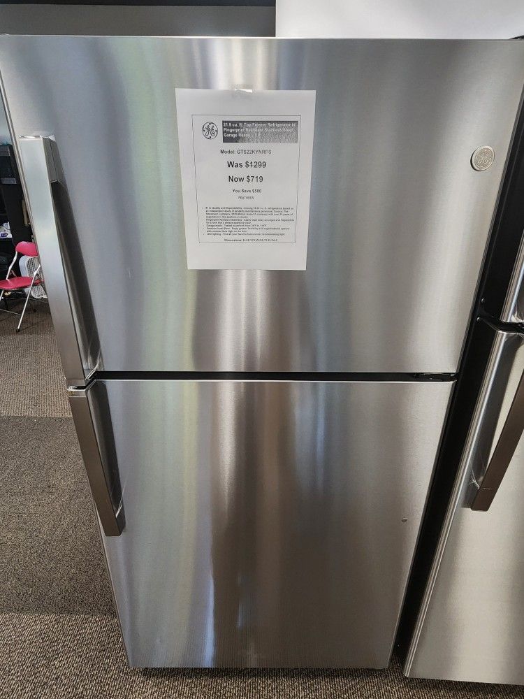 21.9 cu. ft. Top Freezer Refrigerator in Fingerprint Resistant Stainless Steel, Garage Ready
