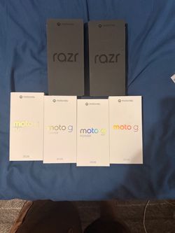 7 Motorolas phones for sale unlocked !!