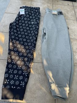 NIKE SIZE XL JOGGERS NEW 