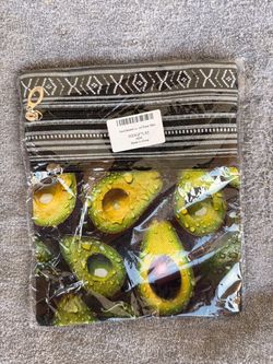 Avocado purse