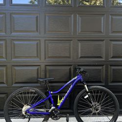 Specialized Jynx Comp Mountain Bike 27.5”