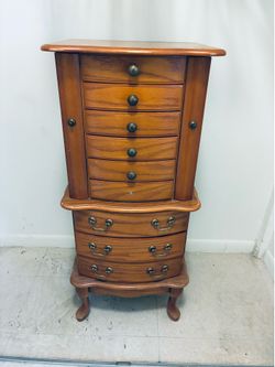 Wooden jewelry chest