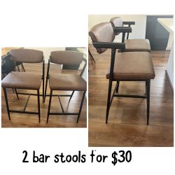 Bar Stools 