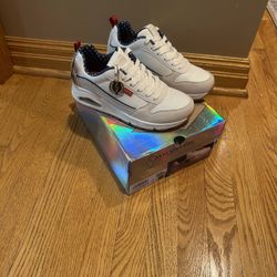 Skechers UNO Sneakers