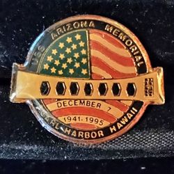 1941 USS Arizona Memorial 1995 Pearl Harbor Hawaii Vintage Collectible Lapel Pin A-1