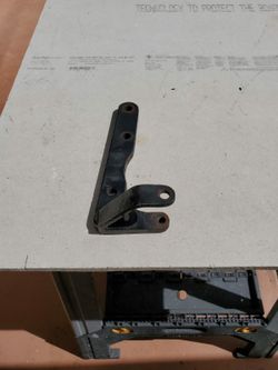 Gil Alternator Bracket
