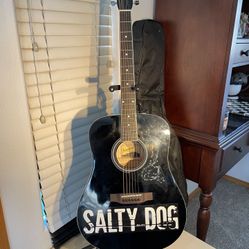 Like New Black Acoustic Guitar 