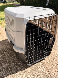 Petmate Pet Kennel