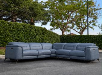 Sectional Couch/Sofa - Recliners - Microfiber  - Delivery Available 🚛