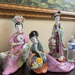 Chinese Porcelain Qing Women (Set of 3)