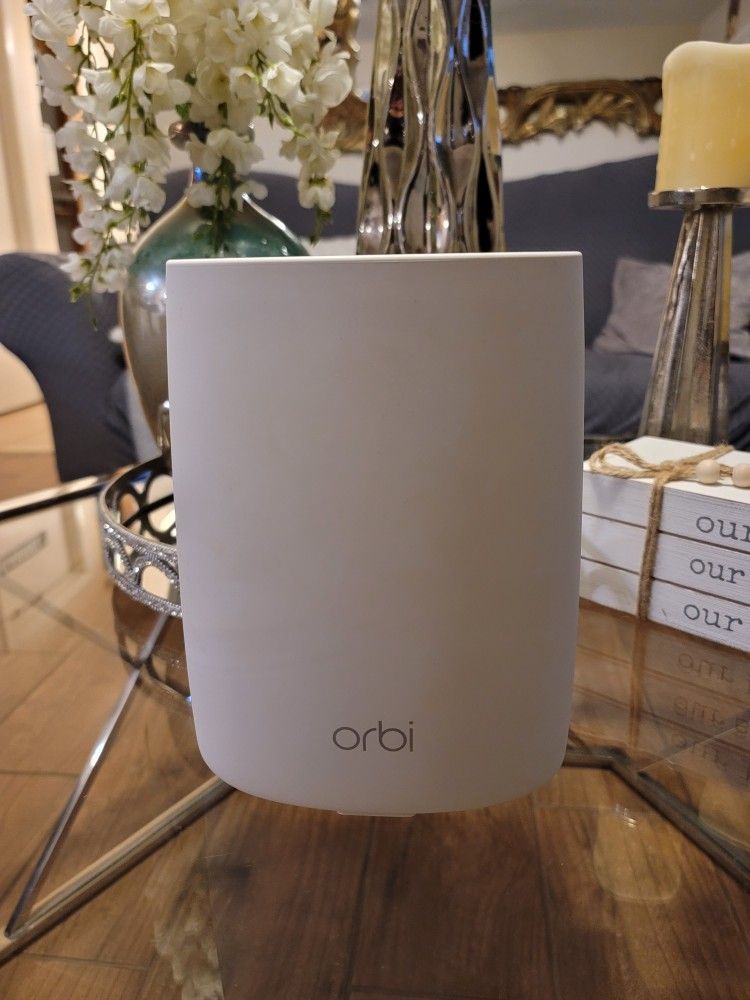Netgear Orbi RBR50 Router AC3000 Tri-Band Mesh Wi-Fi .