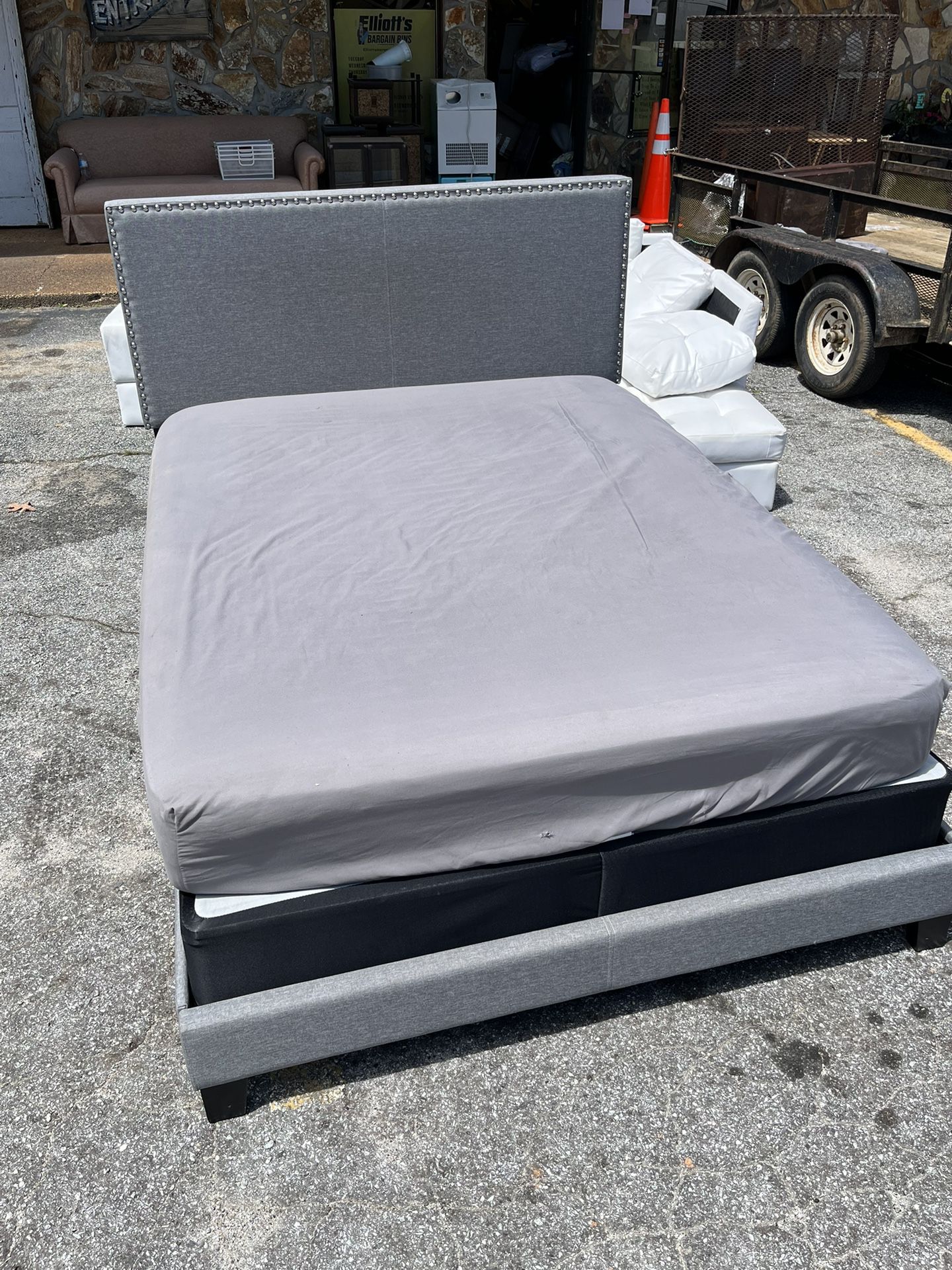 Gray Modern Queen Size Bed Free Mattress Box Spring 