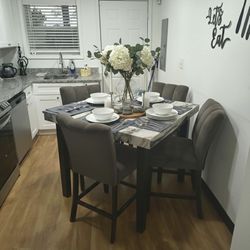Dining Table Set