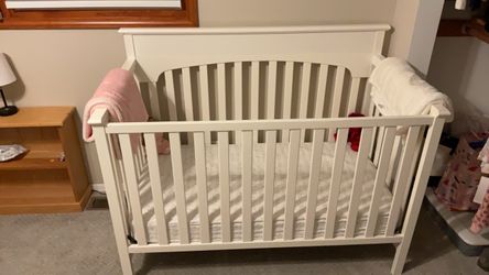 Baby crib