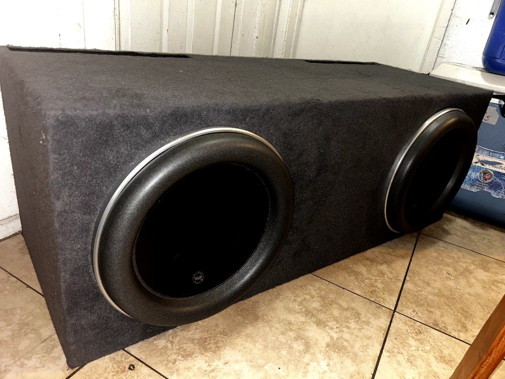Dual 13.5 JL AUDIO W7- D 1.5 SUBWOOFER
