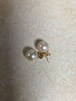 Real peels, with 14k stud.