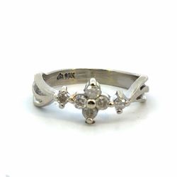 Woman’s Ladies 10k White Gold Diamond  Clover Band Ring Size 5 GP3126323