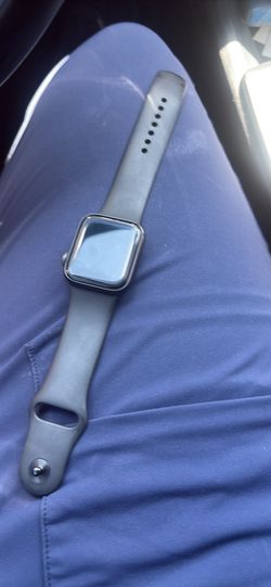 Apple Watch Series 5 – Excellent Condition