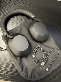 Headphones Sony WH-1000XM5