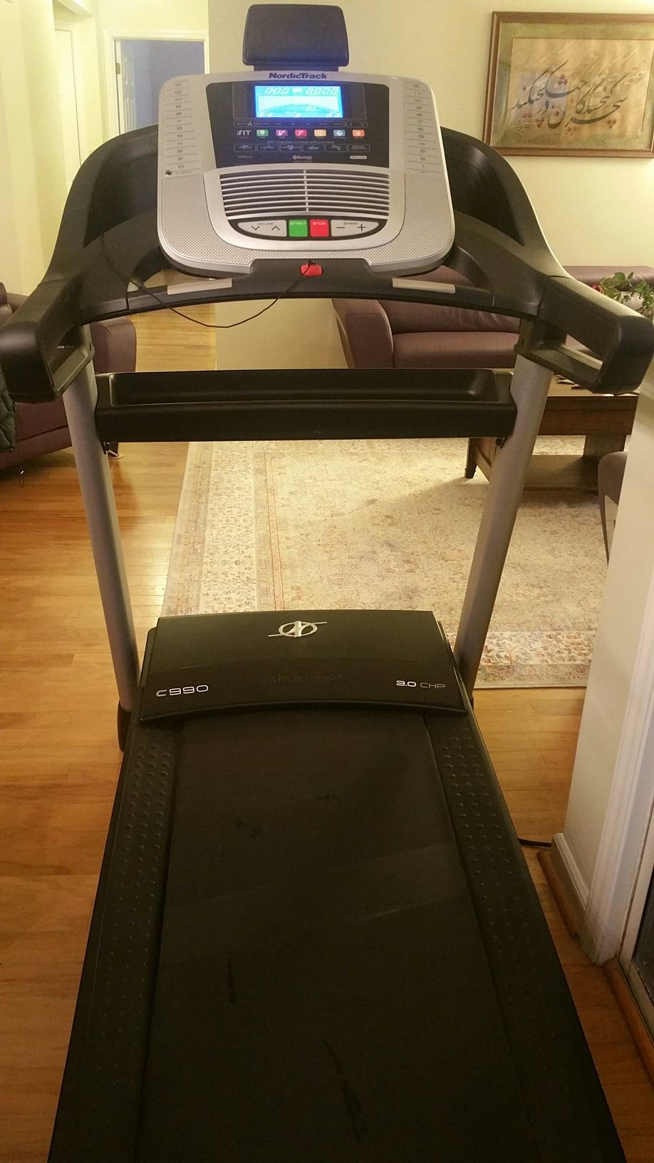 Treadmill like new , NordicTrack c990