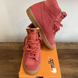 NEW Suede Nike Blazer Mid 77 Vintage  - Women's Sz 10