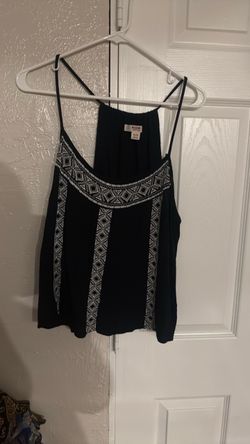 Mossimo Supply Co. Embroidered Tank Top XL