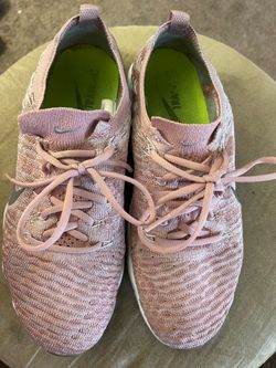 Nike Air Zoom Women Fearless Flyknit. Size 8.5 Color: Pink