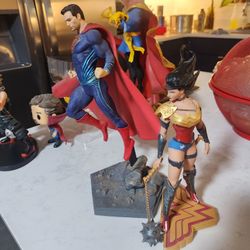 Superman ,Wonder Woman