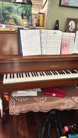 Yamaha Upright Piano