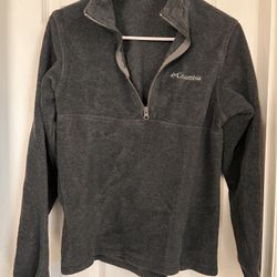 Women’s Small Half-Zip Columbia Pullover