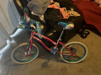 Girl Bike Excellent Condition