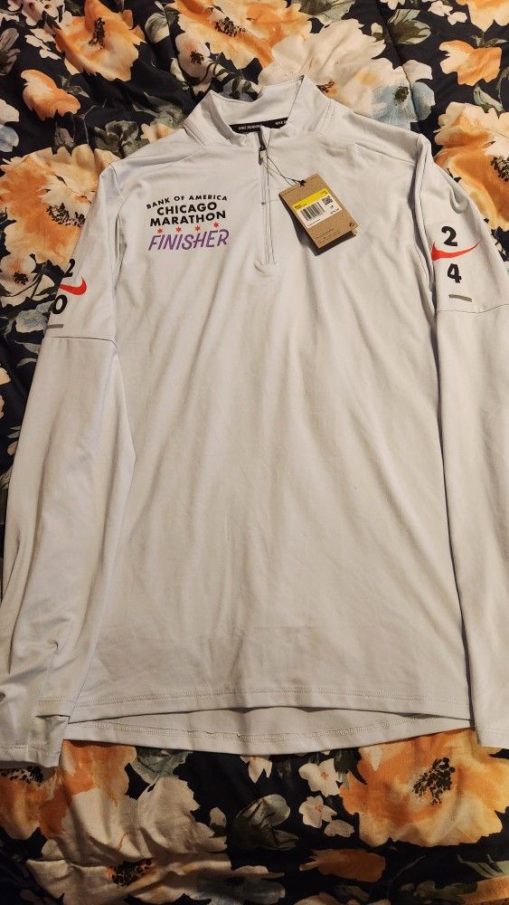 Nike Running Shirt 2024 Chicago Marathon Finisher Dri-Fit FV6327-043 Mens Size S