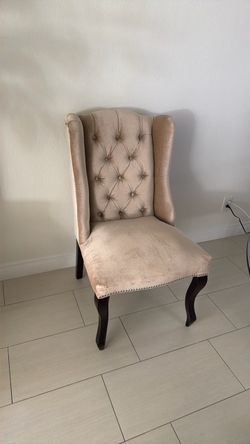 Chair(s)
