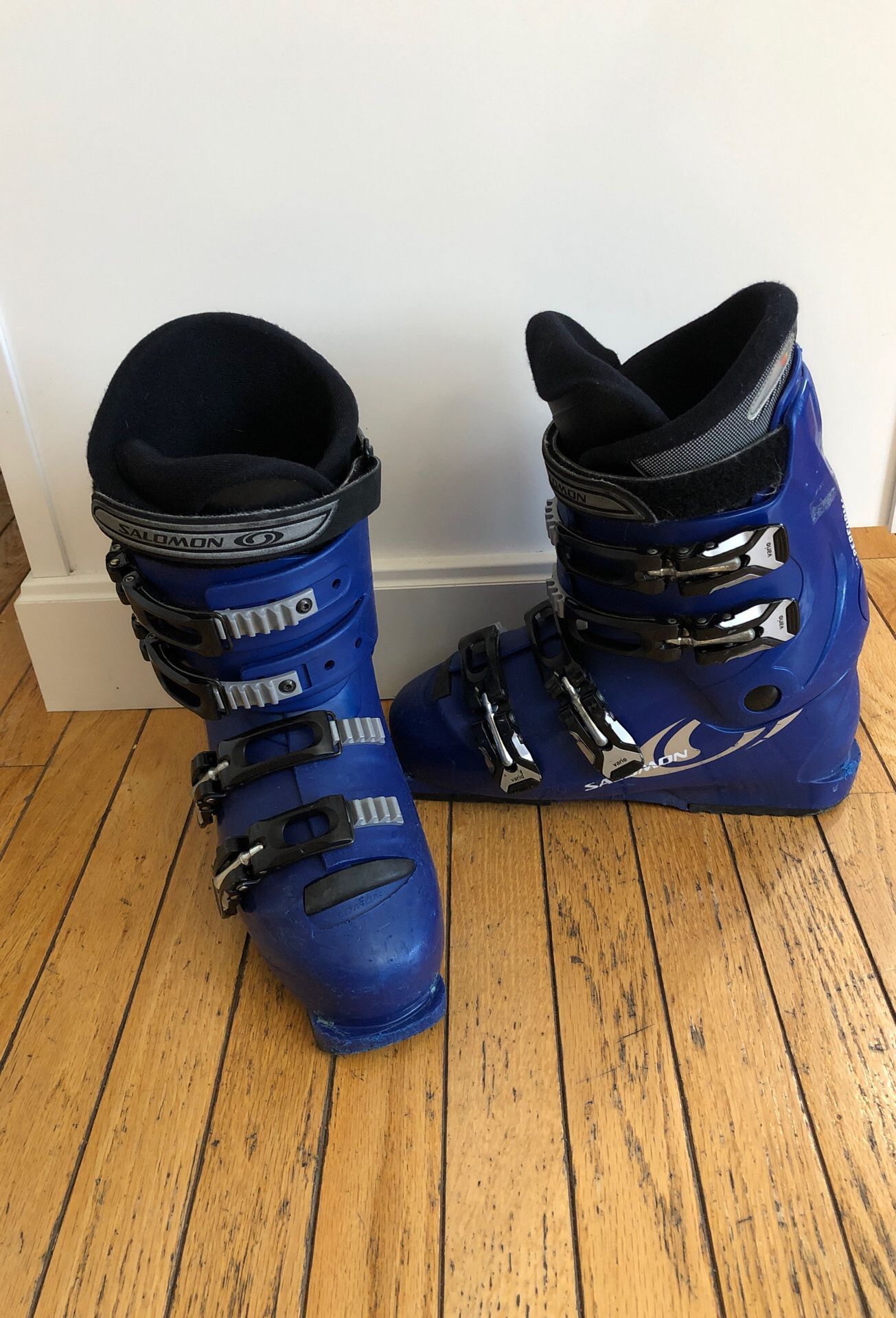 Salomon ski boots men’s Size 8.5