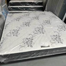 Set king size mattress and box spring