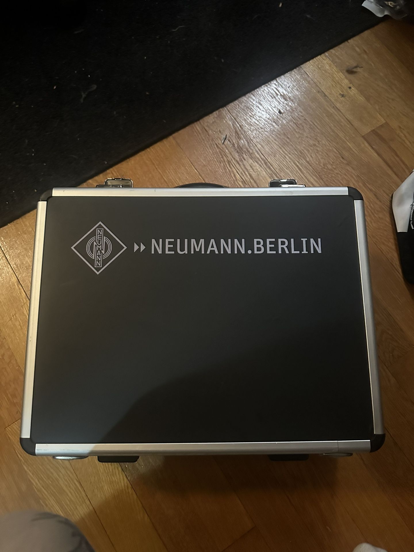 Nueman Tlm103