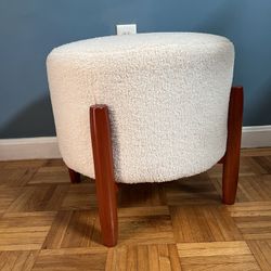 Ottoman/ Foot Rest