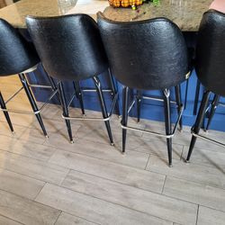 Selling this set of 4 counter or bar
 chairs 