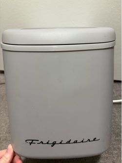 Frigidaire ice maker