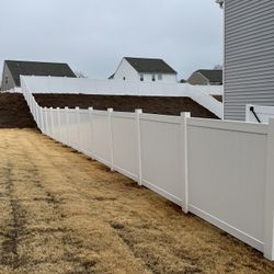White Vinyl Fence 6’ Tall 