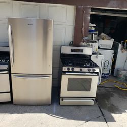 GE stove use side 30 broil self clean, fridge side 30 open box  botton freezer counterdepth readyvto deliver 6 month warranty