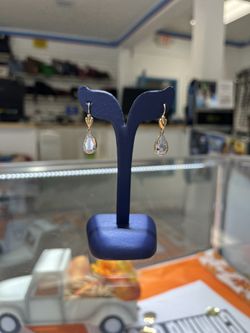 10 Kg Stone Earrings