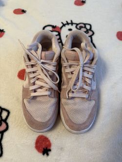 Nike Dunk Low SE Teddy Bear Pink