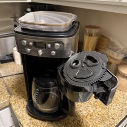 Cuisinart Burr Grind & Brew Automatic Coffee Maker, Stainless 12 Cup