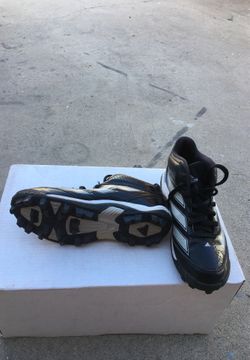 Football shoes 8 1/2