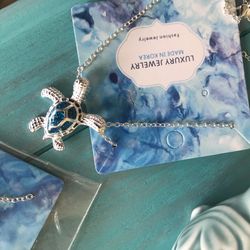 Turtle necklace new