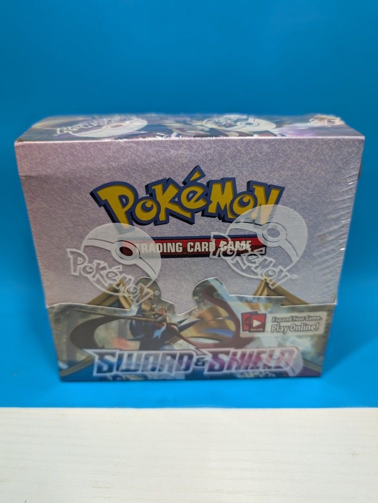 Pokemon Sword & Shield Base Set Box