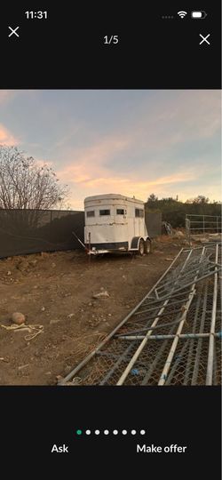 1980s style straight load 2 horse trailer